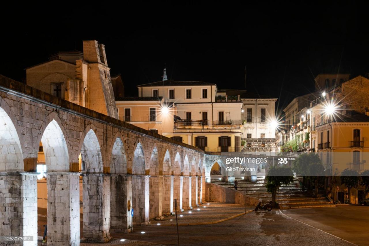 Dietro Piazza Maggiore Сульмона Экстерьер фото